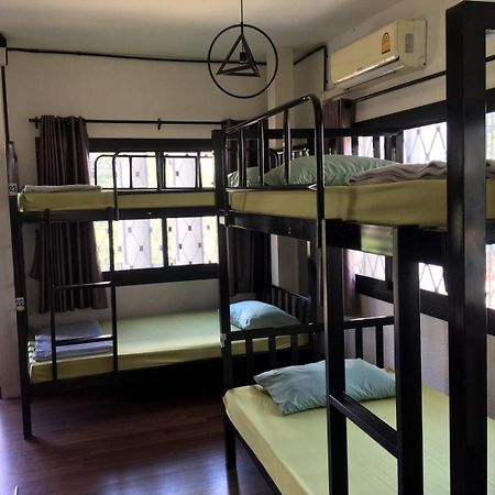 Nearthepark Backpack Boutique House Hostel Τσιάνγκ Μάι Εξωτερικό φωτογραφία